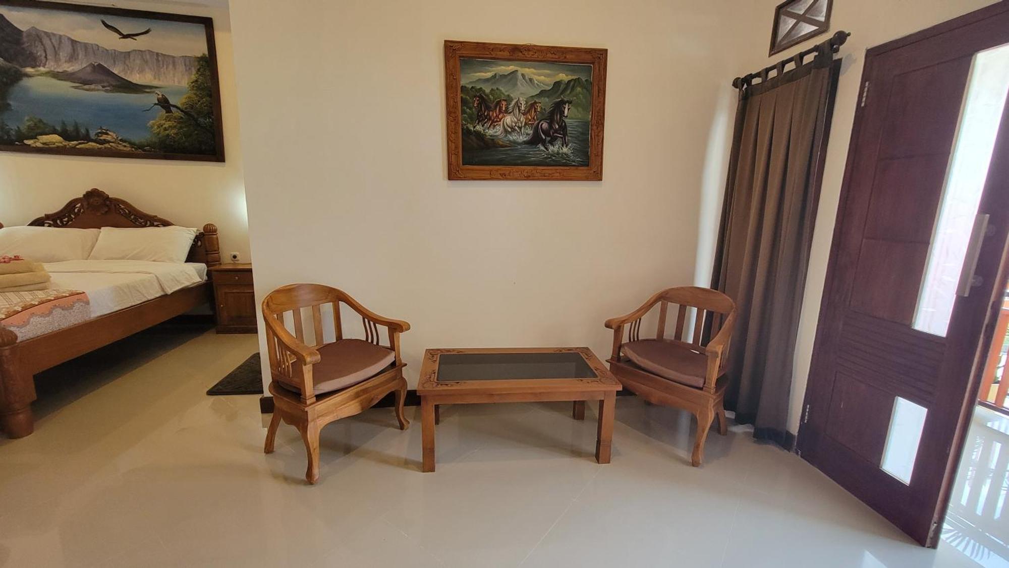 N Villa Lajor Екстер'єр фото