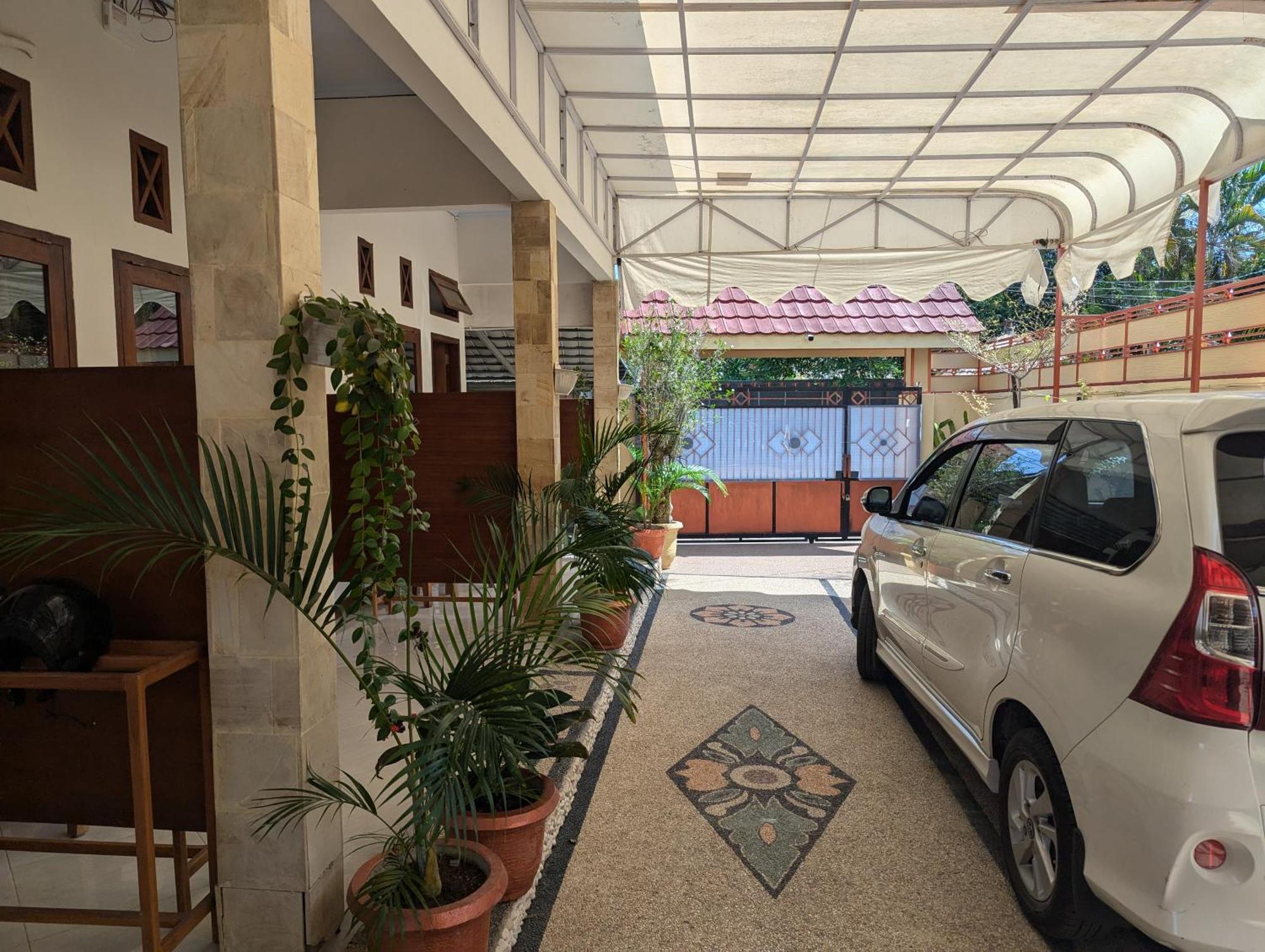 N Villa Lajor Екстер'єр фото